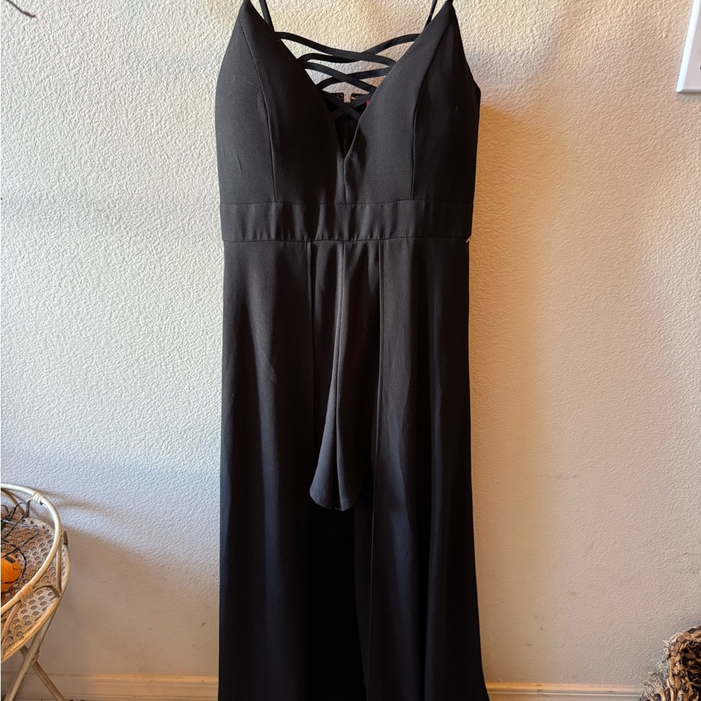 Guess Black High-Low Jumper